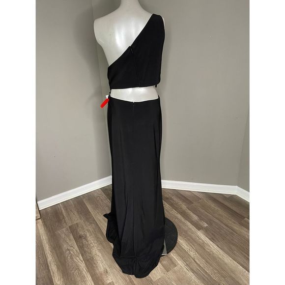 Mac Duggal Asymmetric Cut-Out Evening Gown - Picture 8 of 10